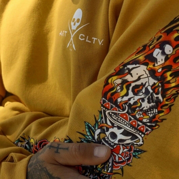 Sullen Art Collective Torched Tatoo Thermal Yellow Gold Sweatshirt Skulls Fire - Picture 3 of 13